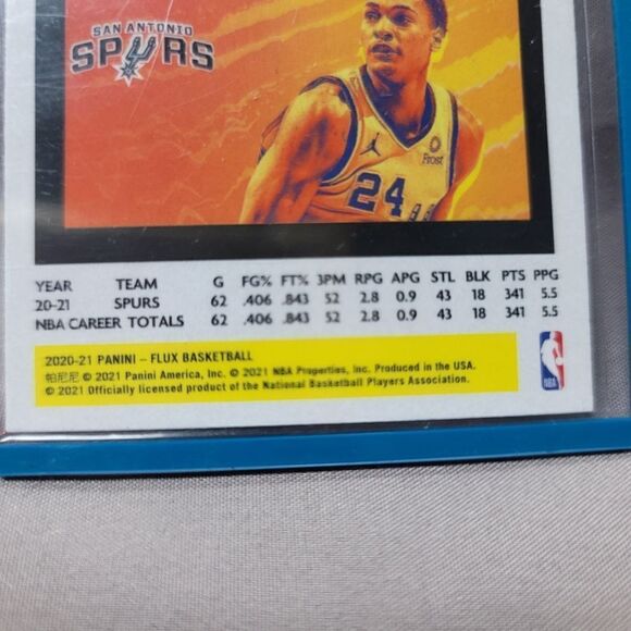 Devin Vassel 2020-21 Panini Flux holographic rookie card - San Antonio Spurs - Picture 7 of 14